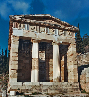  Храм в антах - Сокровищница афинян 